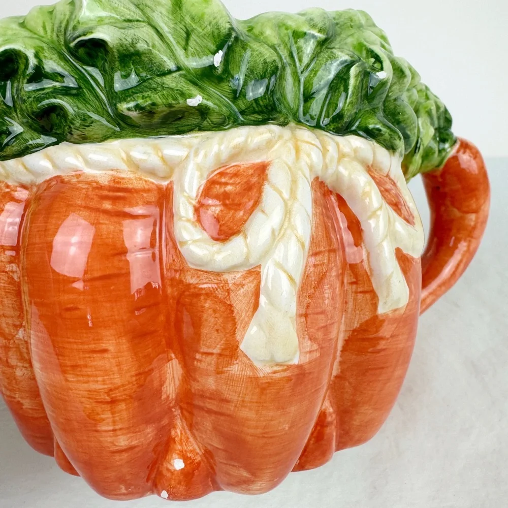 Vintage Bunch of Carrots Tea Pot - Picture 3 of 9